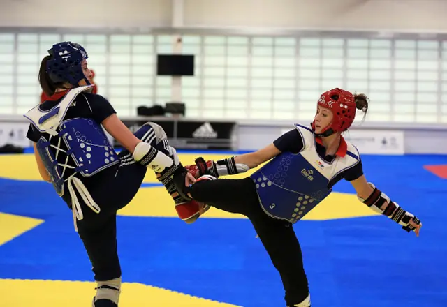 Jade Jones and Bianca Walkden in a taekwondo training session