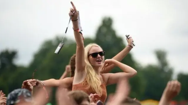 V Festival goer