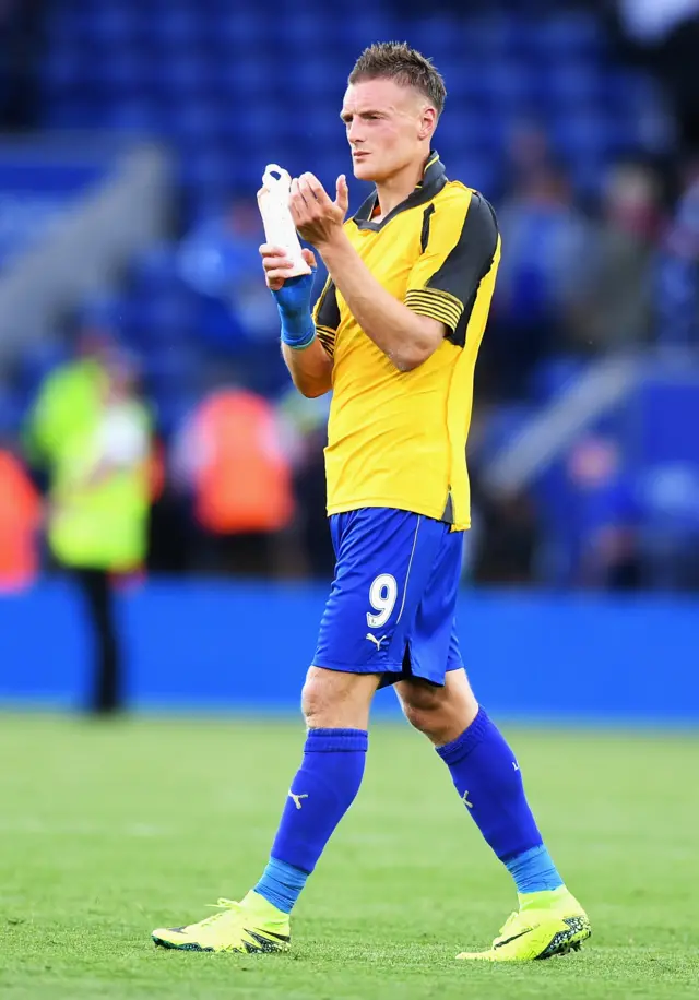 Leicester City's Jamie Vardy in an Arsenal shirt