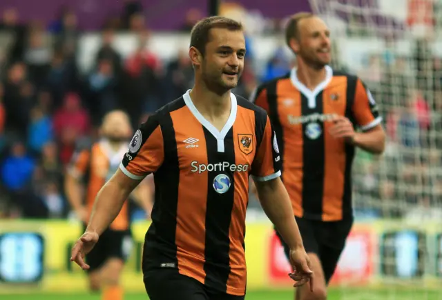 Shaun Maloney of Hull City celebrates