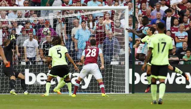 West Ham's Michail Antonio scores