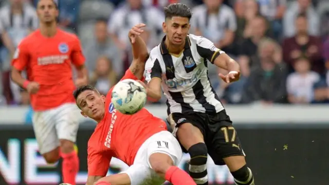 Anthony Knockaert and Ayoze Perez