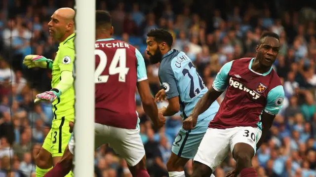 West Ham's Michail Antonio celebrates