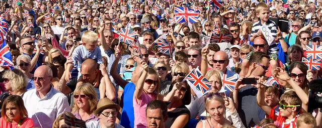 Crowds in Stone