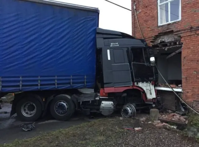 Lorry crash