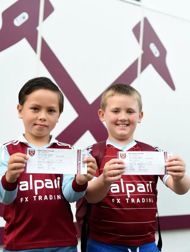 Young West Ham fans