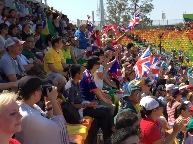 Fans in deodoro