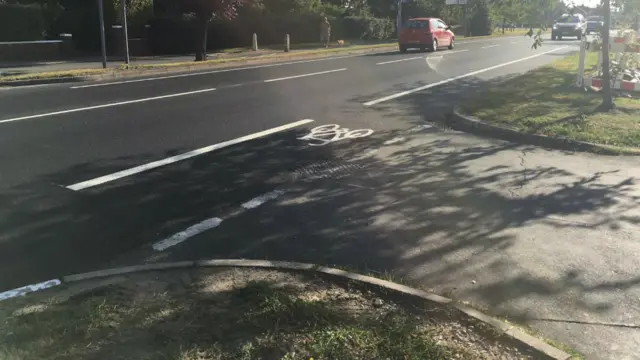 Cycle lane