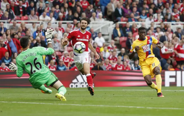 Zaha scores for Crystal Palace