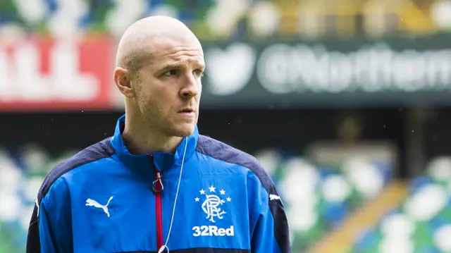 Philippe Senderos makes his Rangers debut