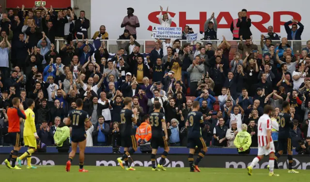 Spurs fan celebrate