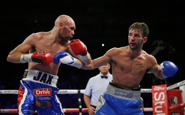 Stuart Hall and Lee Haskins during round 9