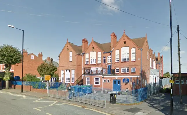 Earlsdon Primary School