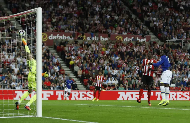 Everton's Lukaku watches as his header is saved by Jordan Pickford