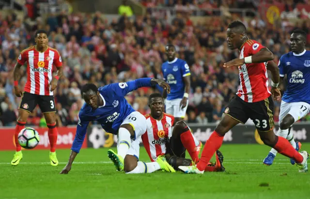 Everton's Lukaku hits a shot