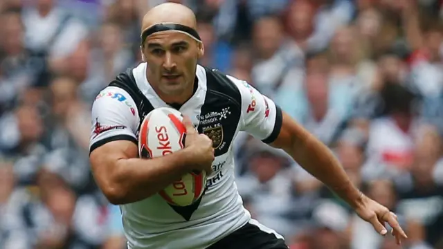 Hull FC's Danny Houghton in action