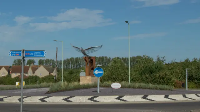 Statue on roundabout