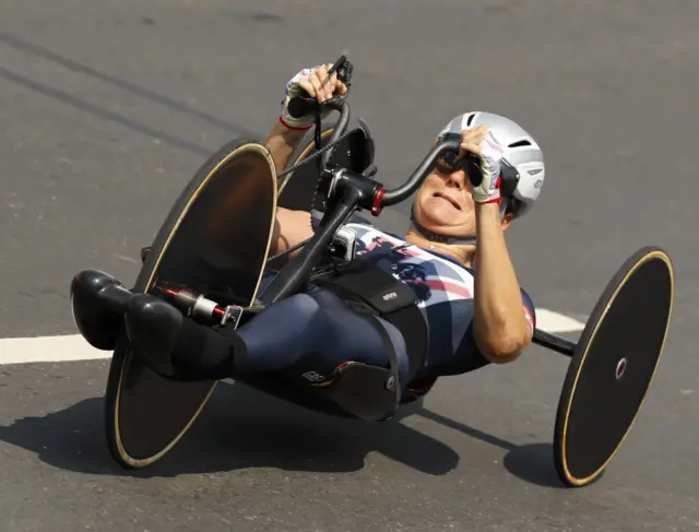 Karen Darke wins H1-3 time trial gold at the Rio Paralympics