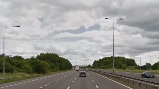 M6 southbound past junction 2