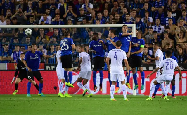 Riyad Mahrez scores Leicester's second