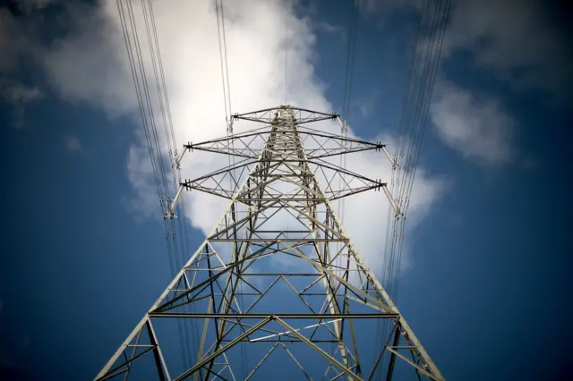 Electricity pylon