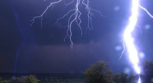 Lightning strike in Tring, Hertfordshire, 2015