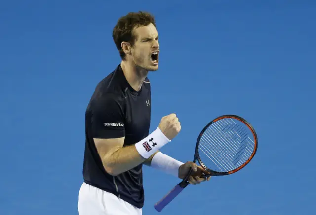 Murray holds serve