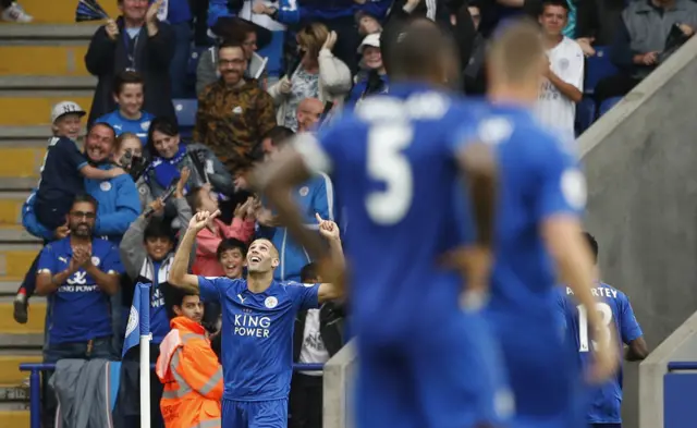 Islam Slimani scores Leicester and his second goal