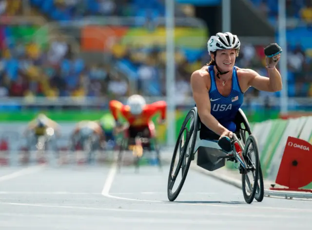 Tatyana McFadden in the T54 800m