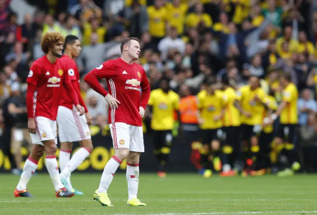 Wayne Rooney looking dejected