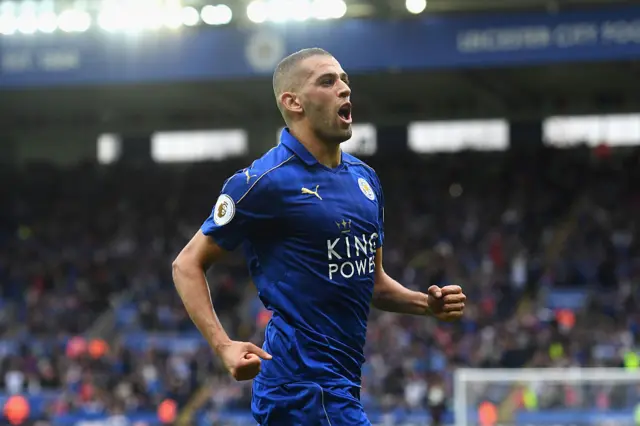 Islam Slimani