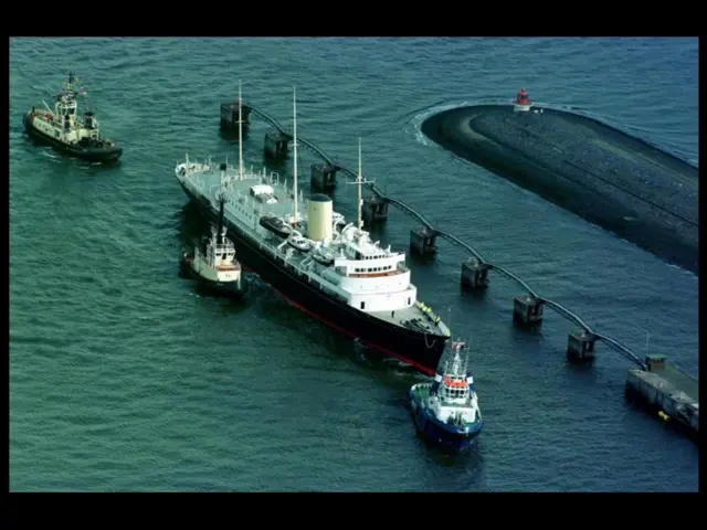 The Royal Yacht Britannia heads to its final resting place in Edinburgh in 1998