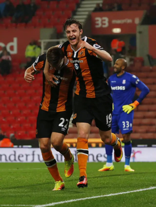 Hull celebrate