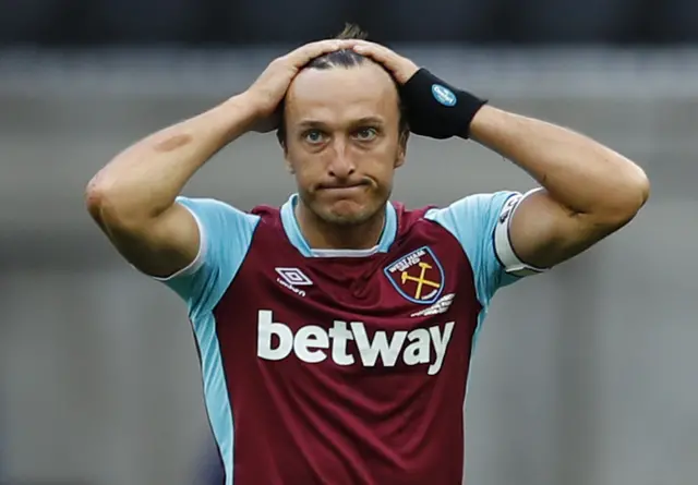 Mark Noble looks dejected