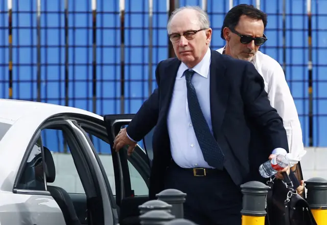 The former chairmen and 63 other officials from Bankia and the savings bank Caja Madrid are accused of abusing corporate credit cards, known as "Black Cards", for personal expenses by former executives and board members of Caja Madrid.