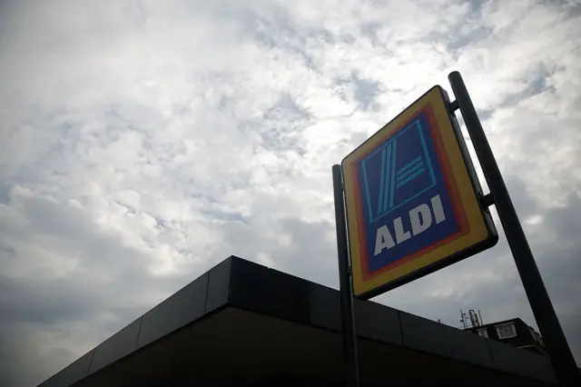 Aldi sign