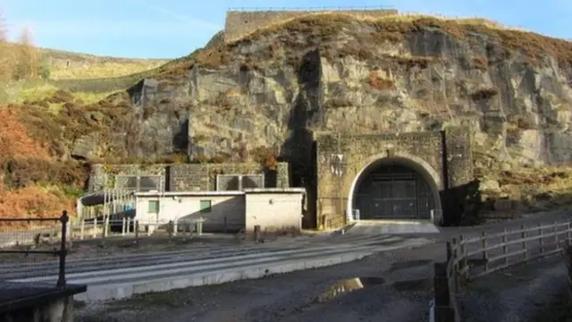 Woodhead tunnel