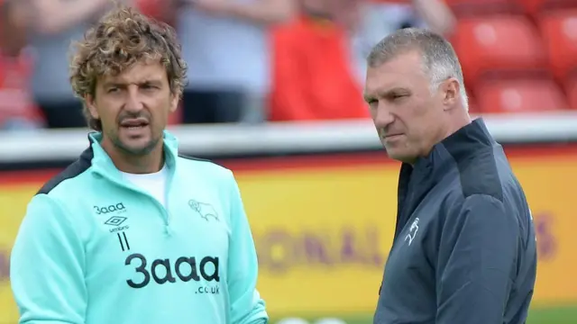 Inigo Idiakez (left) and Nigel Pearson