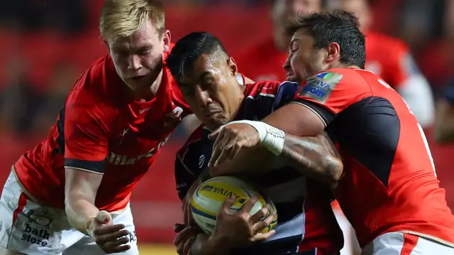 Tusi Pisi and Brad Barritt