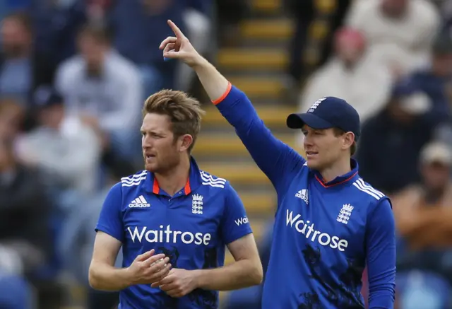 Liam Dawson and Eoin Morgan