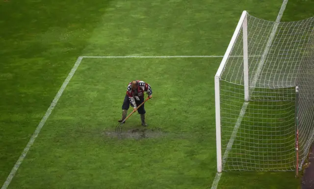 Soggy pitch in Belgrade