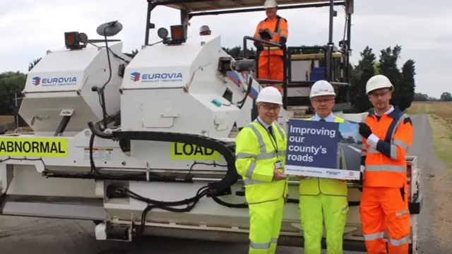 Resurfacing machine