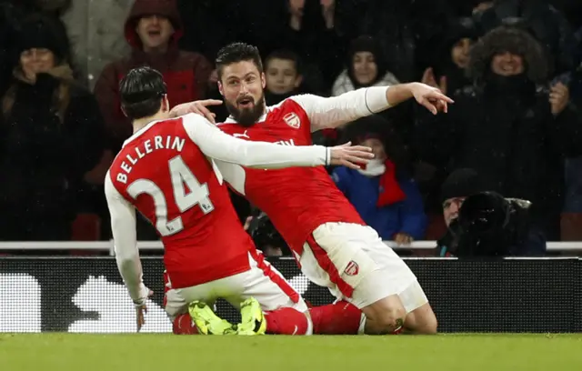 Olivier Giroud celebrates