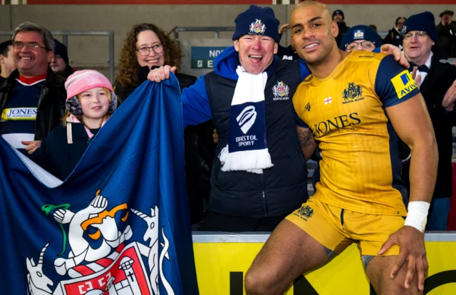 Tom Varndell and fans