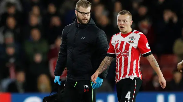 Jordy Clasie walks off injured