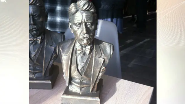 Bust of Arnold Bennett