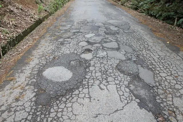 Pot hole