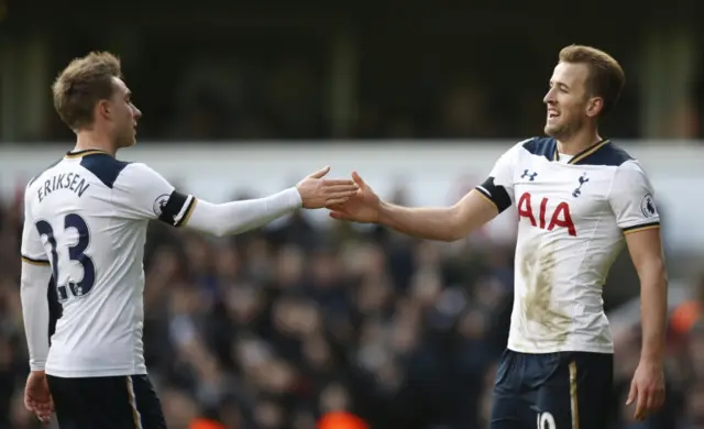 Harry Kane celebrates