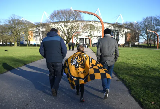 Hull fans head to the game