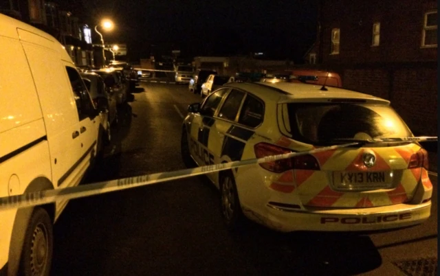 Police cordon in Leighton Terrace